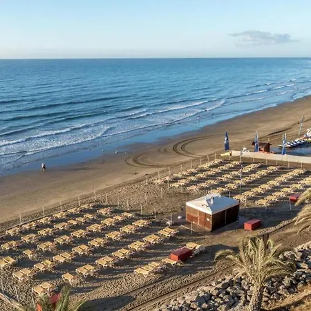 Lb Deluxe Pool View Room/half Board,wifi, Beach Appartement *
